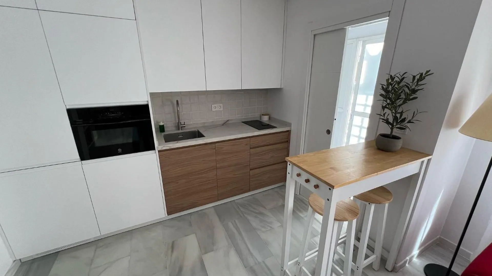 Estudio Chez Luna Marbella Centro Apartment